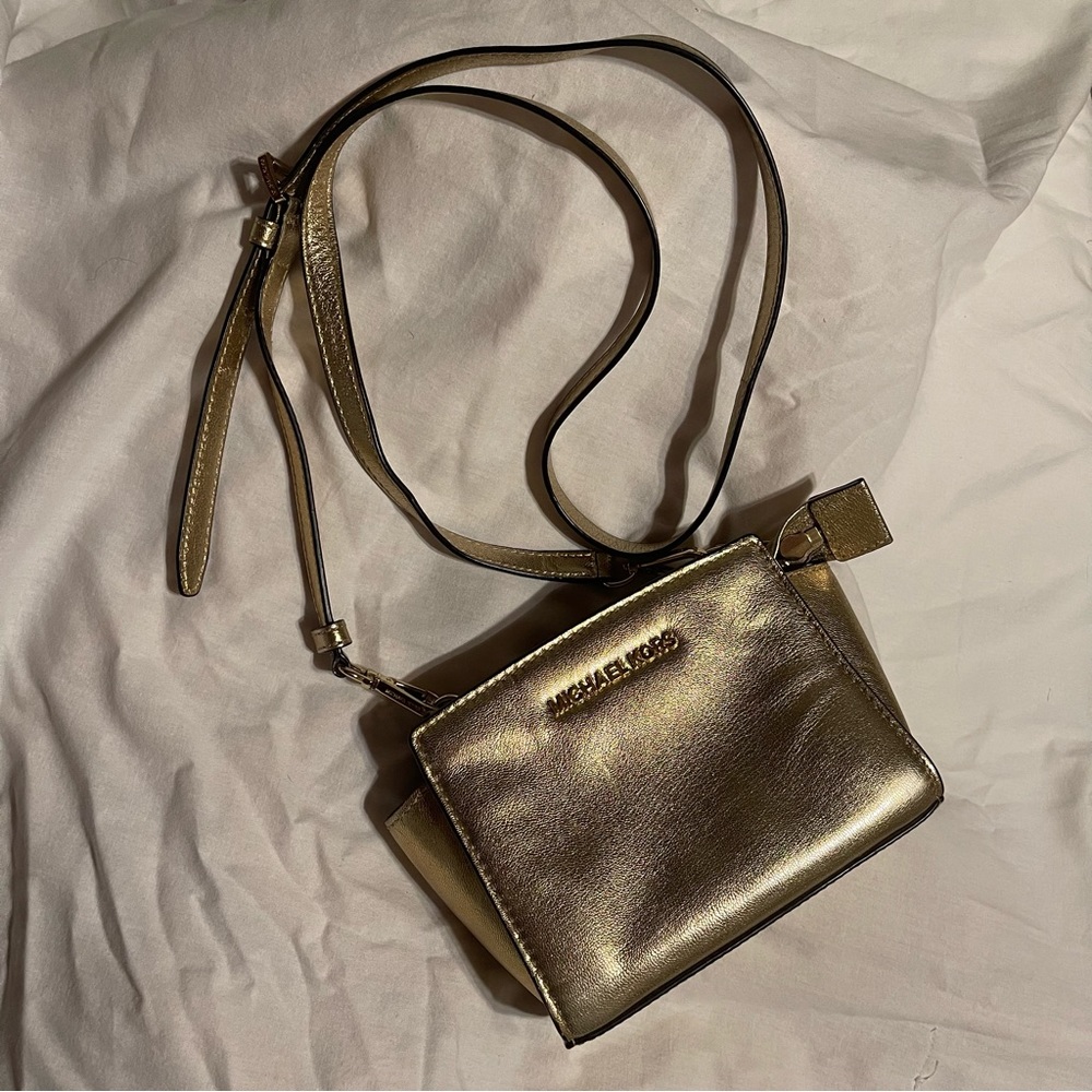 Michael Kors Mini Selma Purse in Gold